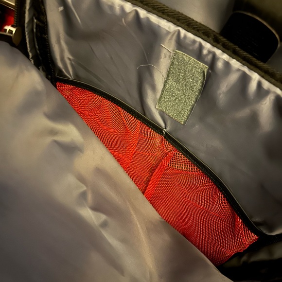 Gaming backpack - Picture 4 of 4